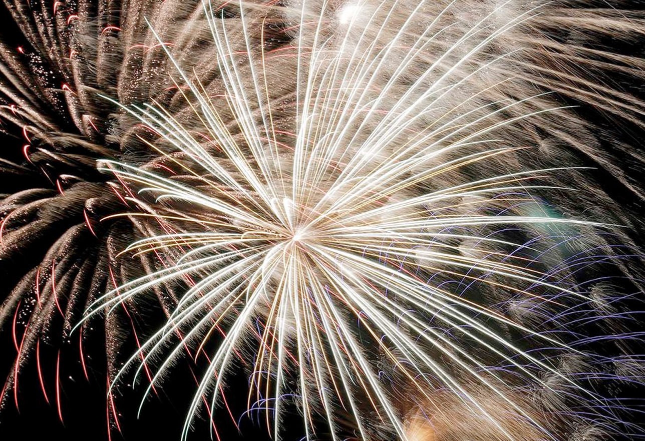 photographing-fireworks-1288x881